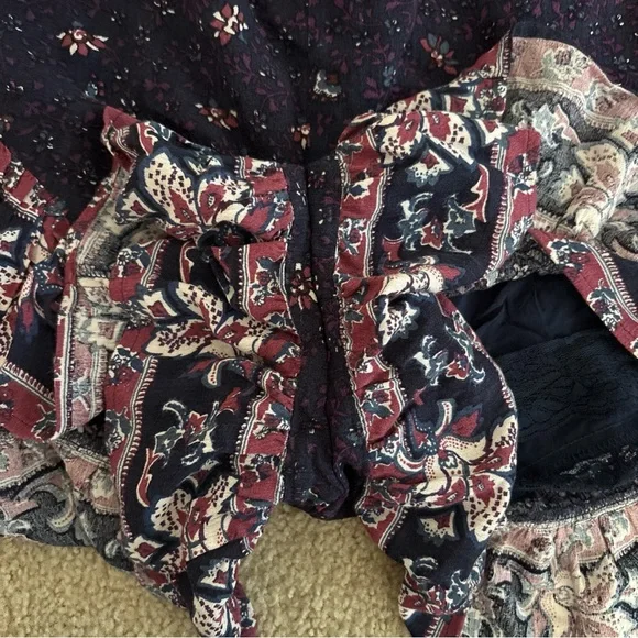 FREE PEOPLE Women’s Size 12 Dressy Shorts Lined, Purple, Pink Floral, Zip Up - Picture 6 of 16